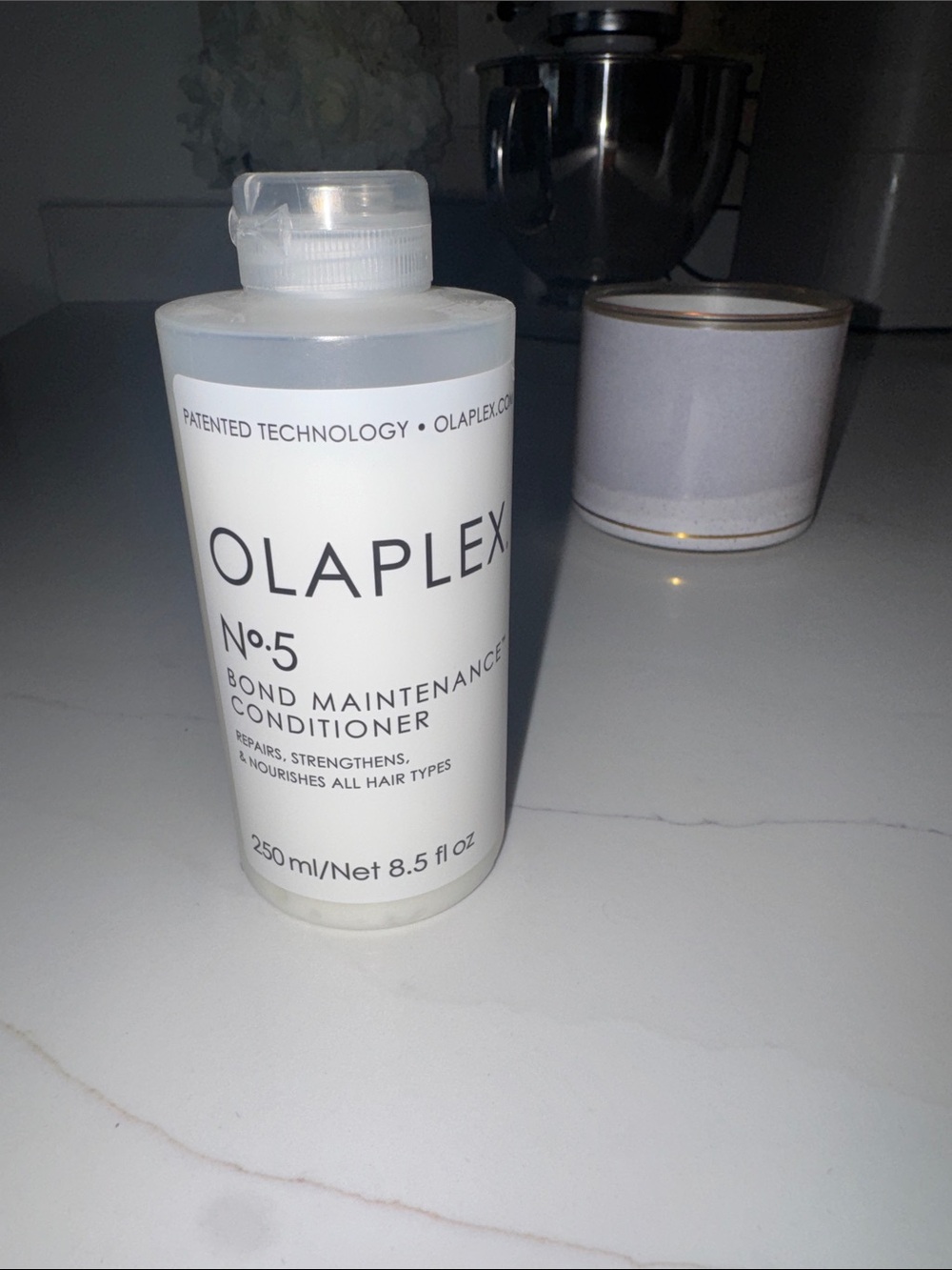 OLAPLEX No.5 Bond Maintenance Conditioner - White with Black Text
